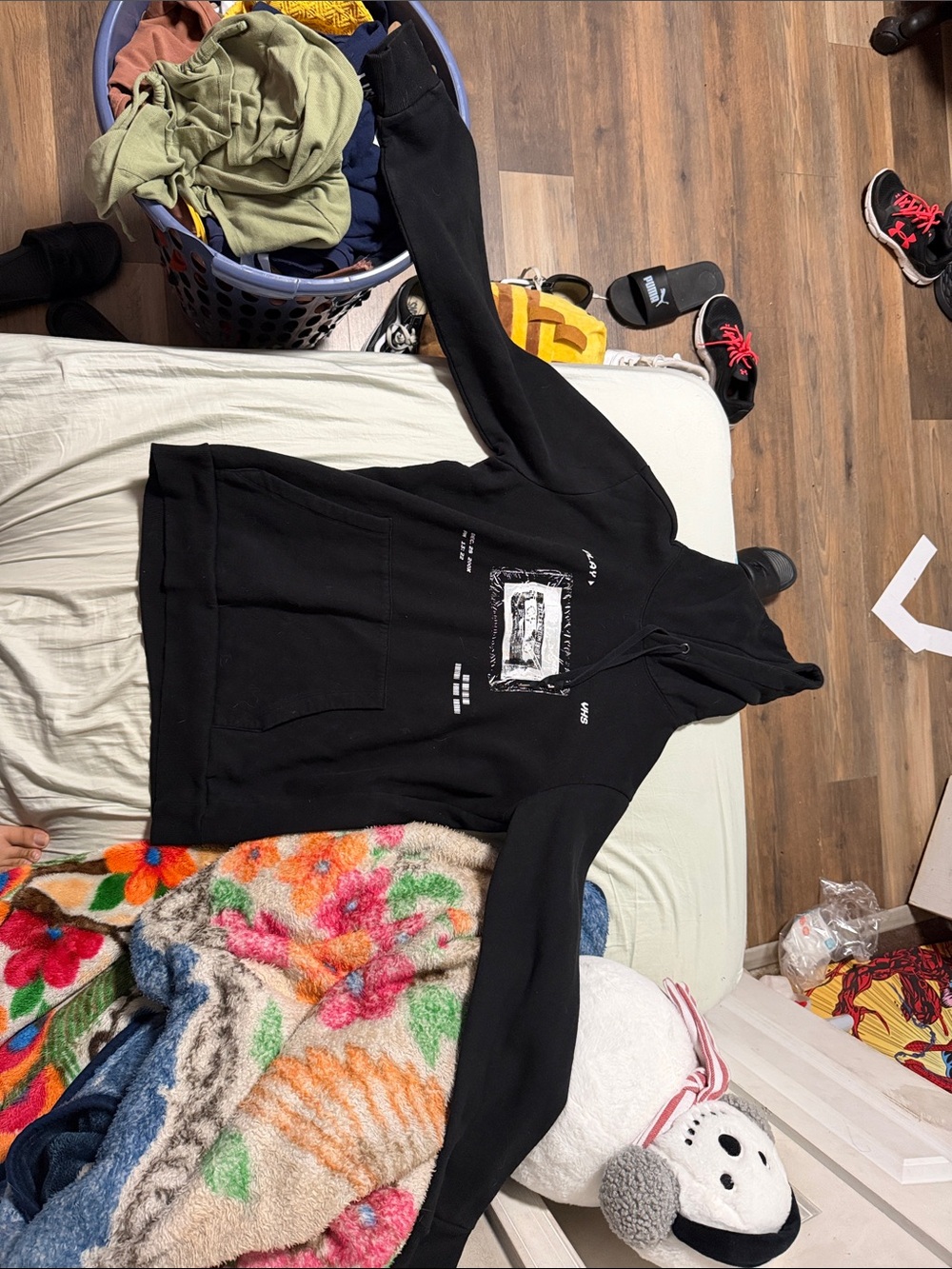 Men Black Graphic Hoodie - Unbranded